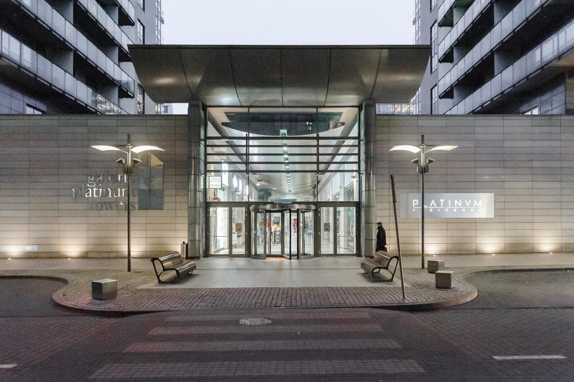 Luxury Apartments In Platinum Tower Warschau Exterior foto